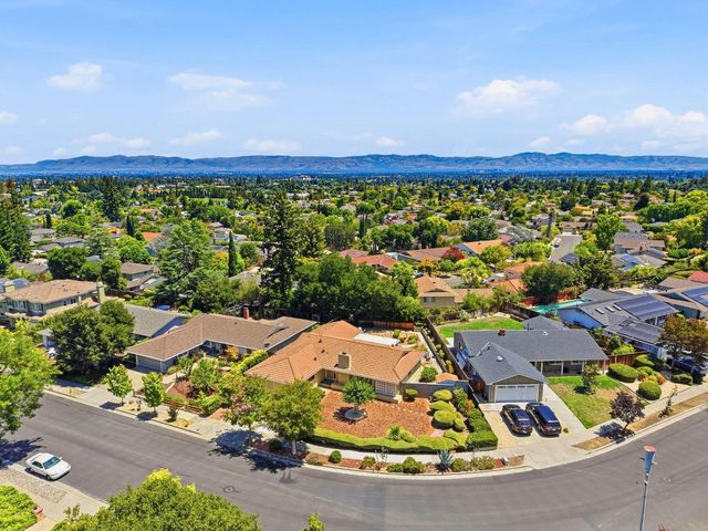 11106 Linda Vista Dr, Cupertino, CA 95014