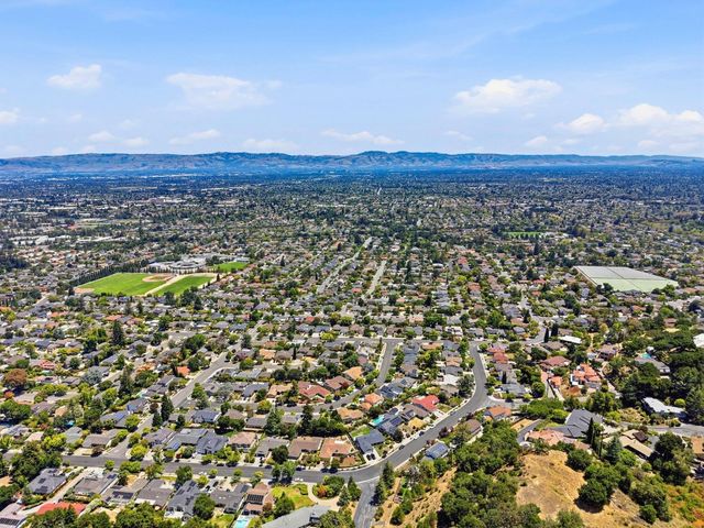 11106 Linda Vista Dr, Cupertino, CA 95014