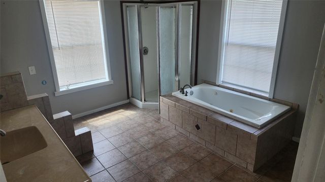 1010 22nd Street, San Leon, TX 77539