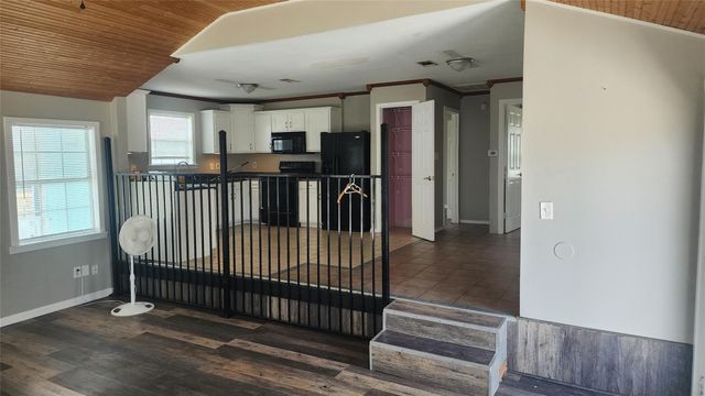 1010 22nd Street, San Leon, TX 77539