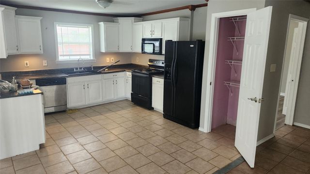 1010 22nd Street, San Leon, TX 77539