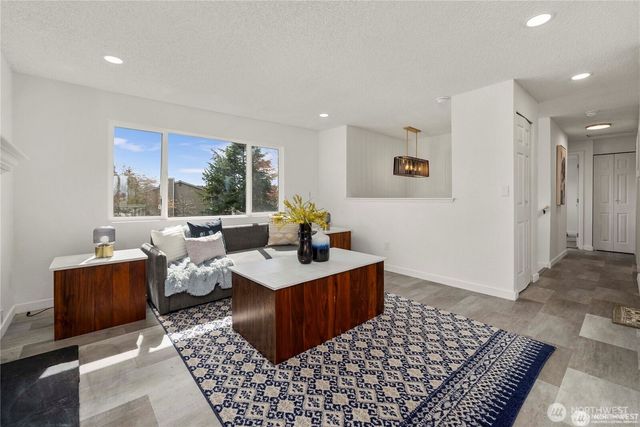 5033 37th Street NE, Tacoma, WA 98422