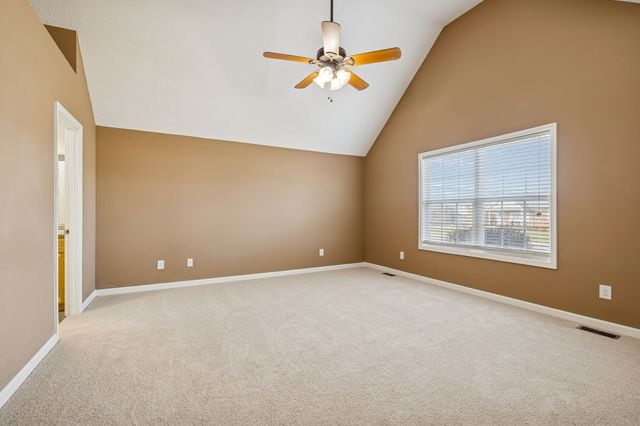 136 Thacker Dr, Portland, TN 37148