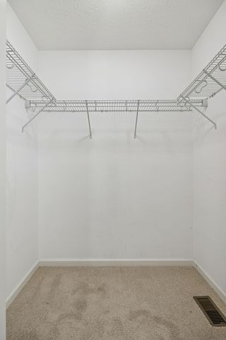 136 Thacker Dr, Portland, TN 37148