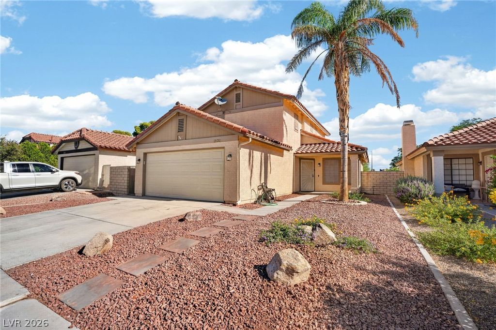 2532 Wolverton Avenue, Henderson, NV 89074 — photo 2