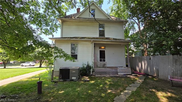2106 Latrobe Street, Parkersburg, WV 26101
