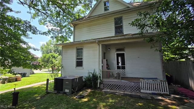 2106 Latrobe Street, Parkersburg, WV 26101