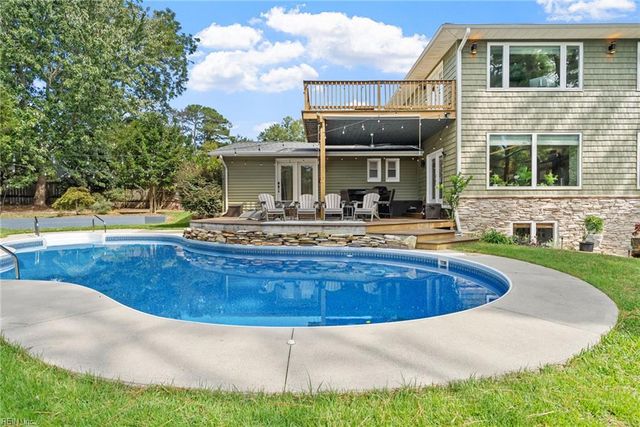2031 Ridge End RD, Virginia Beach, VA 23454