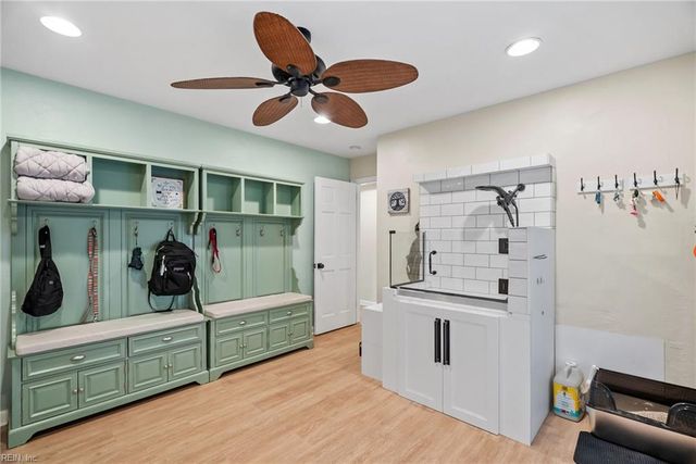 2031 Ridge End RD, Virginia Beach, VA 23454