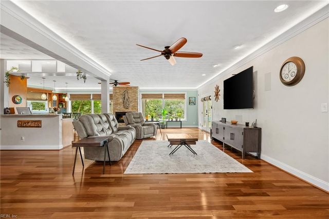 2031 Ridge End RD, Virginia Beach, VA 23454