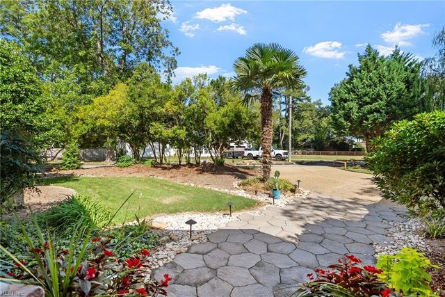 2031 Ridge End RD, Virginia Beach, VA 23454