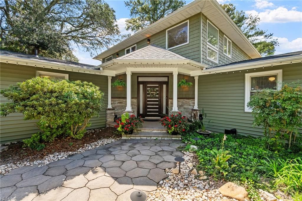 2031 Ridge End RD, Virginia Beach, VA 23454