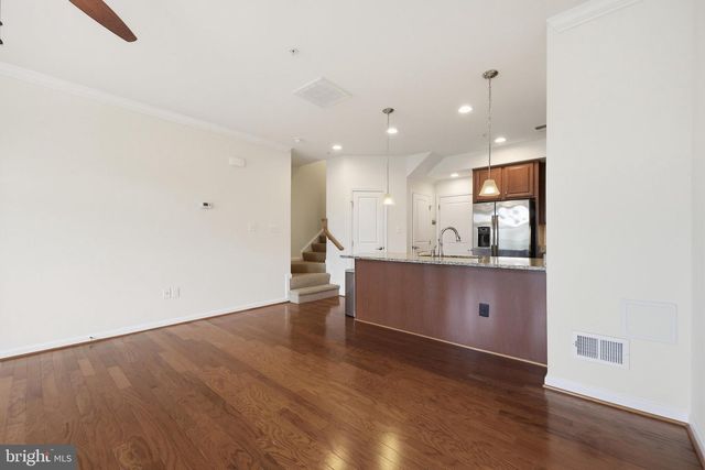 9212 LANDON HOUSE WAY, Frederick, MD 21704