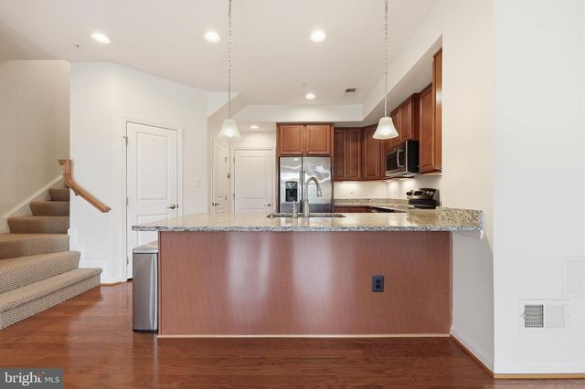 9212 LANDON HOUSE WAY, Frederick, MD 21704