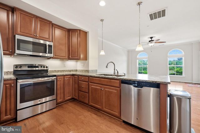 9212 LANDON HOUSE WAY, Frederick, MD 21704