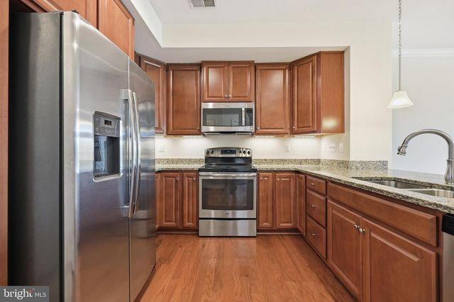 9212 LANDON HOUSE WAY, Frederick, MD 21704