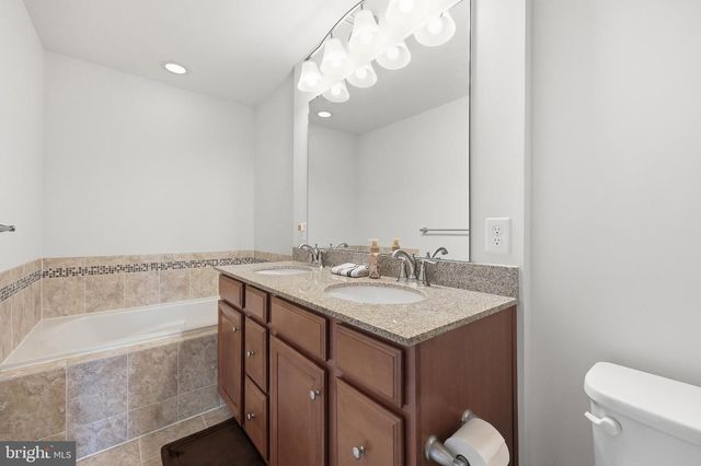 9212 LANDON HOUSE WAY, Frederick, MD 21704