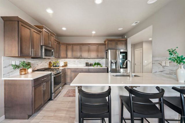 10775 W Royal Fern Court, Star, ID 83669