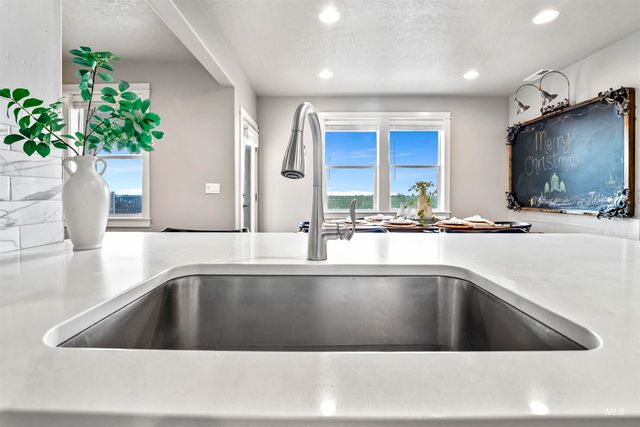 10775 W Royal Fern Court, Star, ID 83669