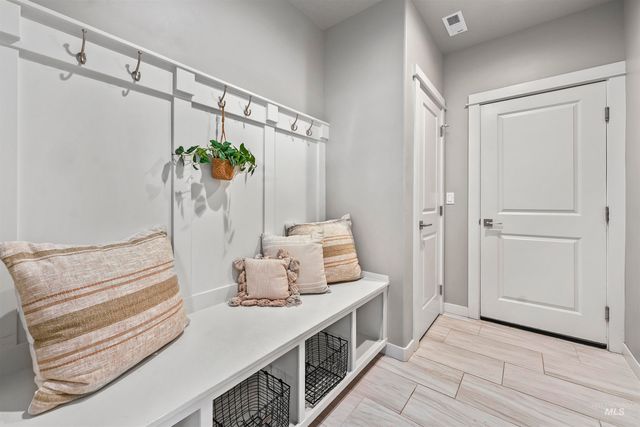 10775 W Royal Fern Court, Star, ID 83669