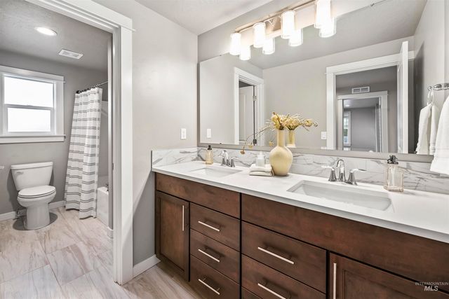 10775 W Royal Fern Court, Star, ID 83669