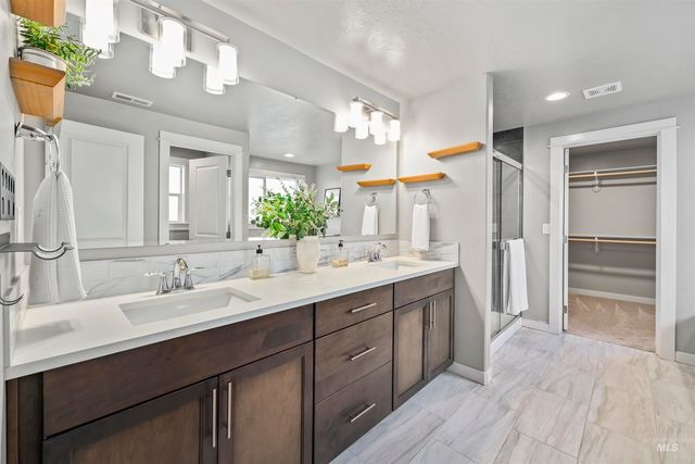 10775 W Royal Fern Court, Star, ID 83669