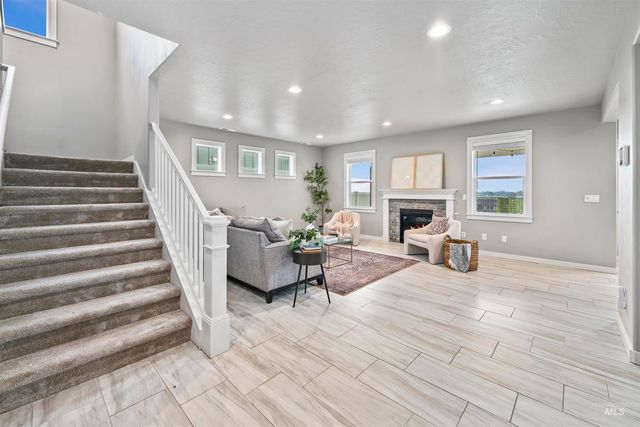 10775 W Royal Fern Court, Star, ID 83669