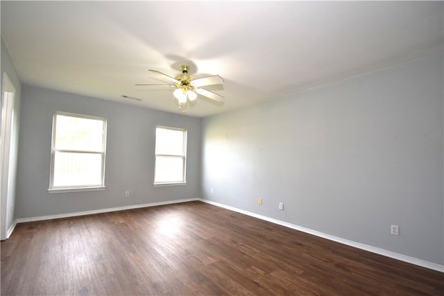 903 SW Sandrock Road, Bentonville, AR 72712