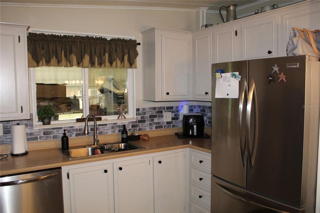 6369 ELMWOOD AVENUE, Lake Wales, FL 33898
