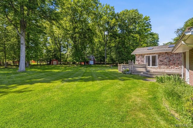 54 Faahs Drive, Orchard Park, NY 14127