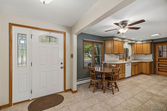 54 Faahs Drive, Orchard Park, NY 14127