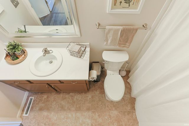 5141 Finch Drive, South Bend, IN 46614