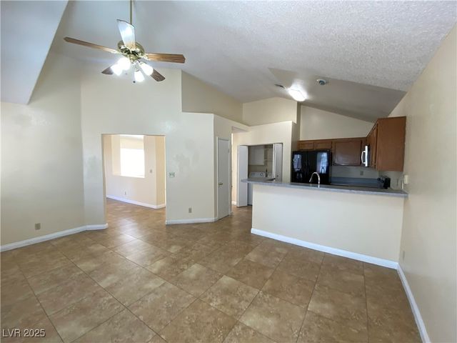 212 Dawn Isle Drive, Las Vegas, NV 89145