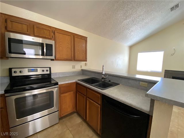 212 Dawn Isle Drive, Las Vegas, NV 89145