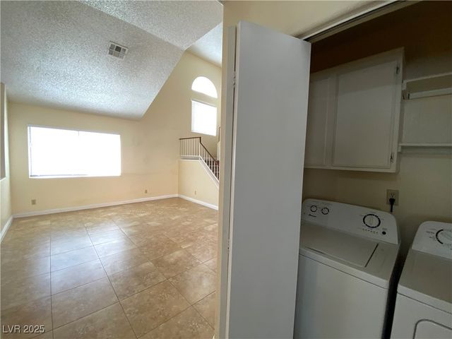 212 Dawn Isle Drive, Las Vegas, NV 89145