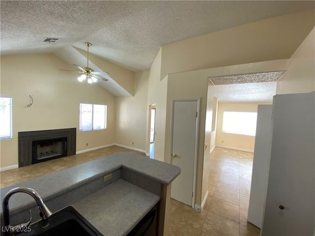 212 Dawn Isle Drive, Las Vegas, NV 89145