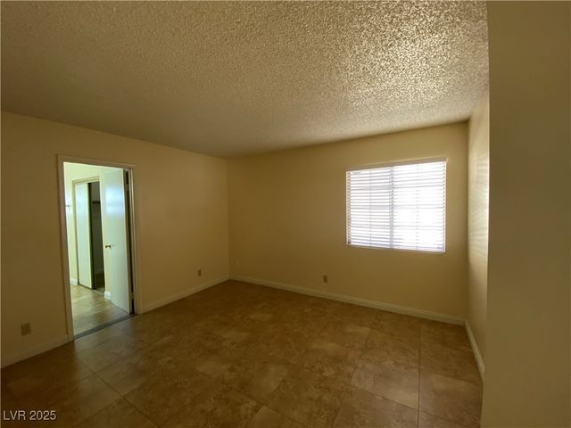 212 Dawn Isle Drive, Las Vegas, NV 89145