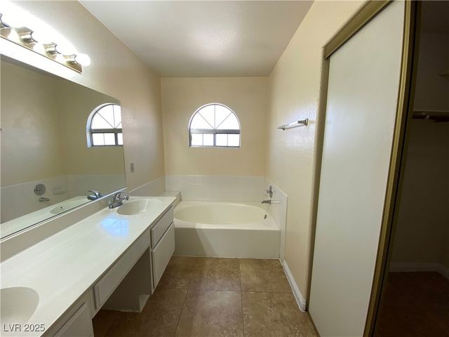 212 Dawn Isle Drive, Las Vegas, NV 89145