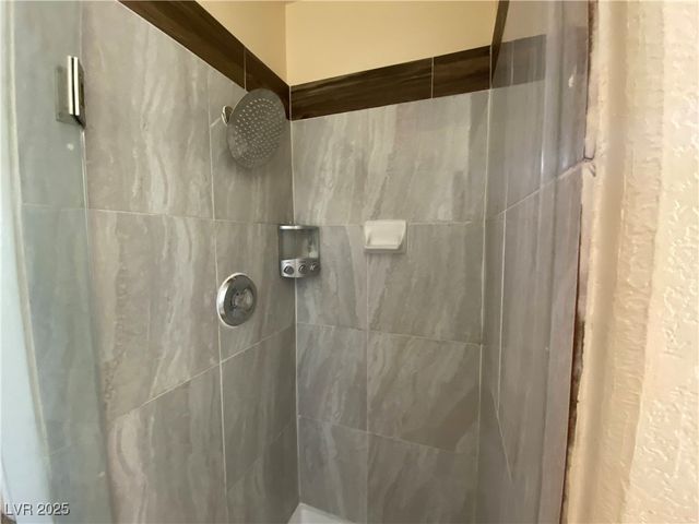 212 Dawn Isle Drive, Las Vegas, NV 89145