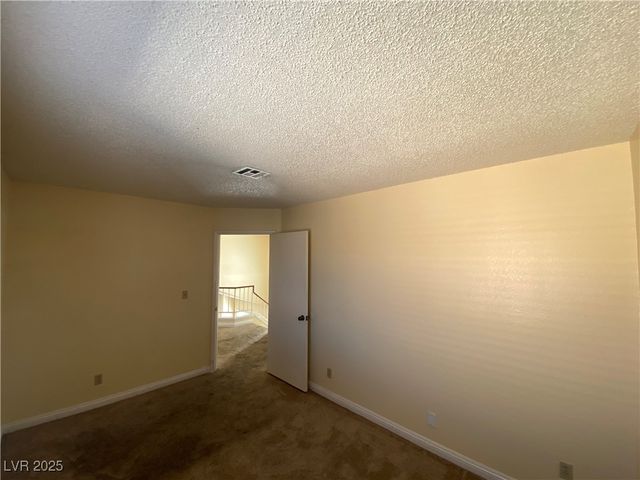 212 Dawn Isle Drive, Las Vegas, NV 89145