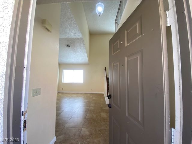 212 Dawn Isle Drive, Las Vegas, NV 89145