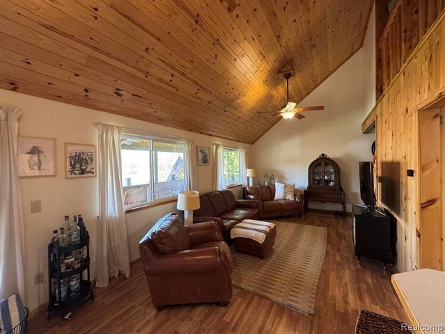 10874 Park Place, Evart, MI 49631