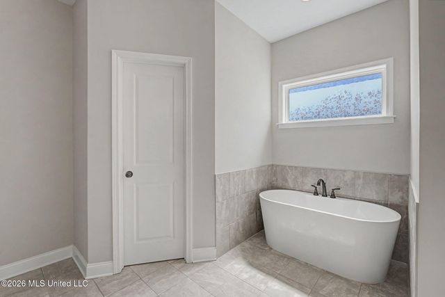 5175 Watson View Drive, Nesbit, MS 38651