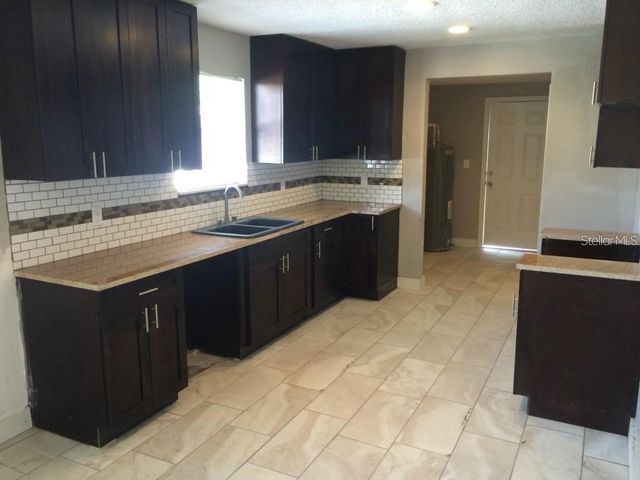 514 W PLAZA PLACE, Tampa, FL 33602