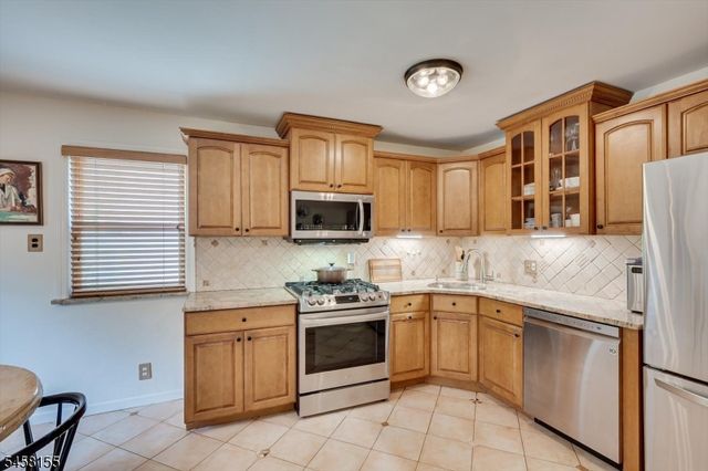 97 Union County Pkwy, Clark Twp., NJ 07066