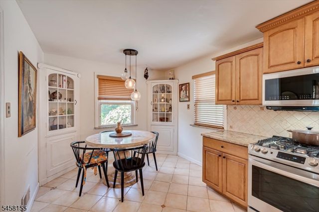 97 Union County Pkwy, Clark Twp., NJ 07066