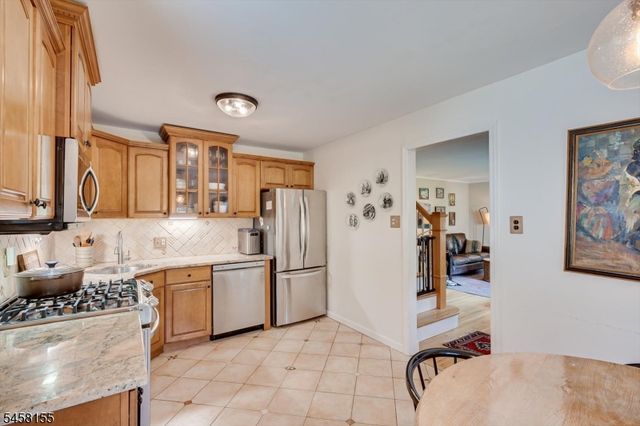 97 Union County Pkwy, Clark Twp., NJ 07066