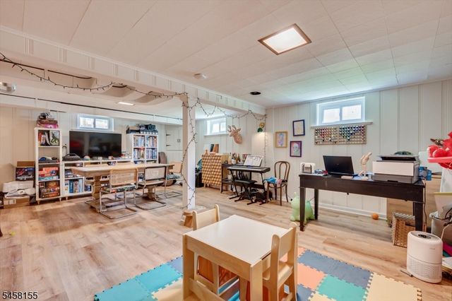 97 Union County Pkwy, Clark Twp., NJ 07066