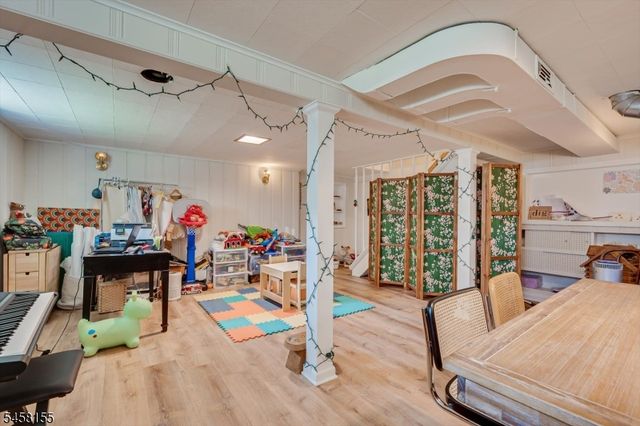 97 Union County Pkwy, Clark Twp., NJ 07066