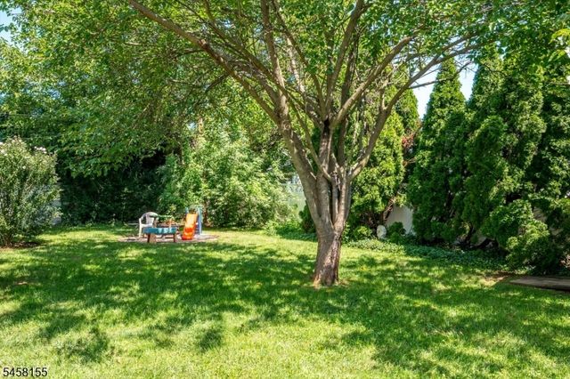97 Union County Pkwy, Clark Twp., NJ 07066